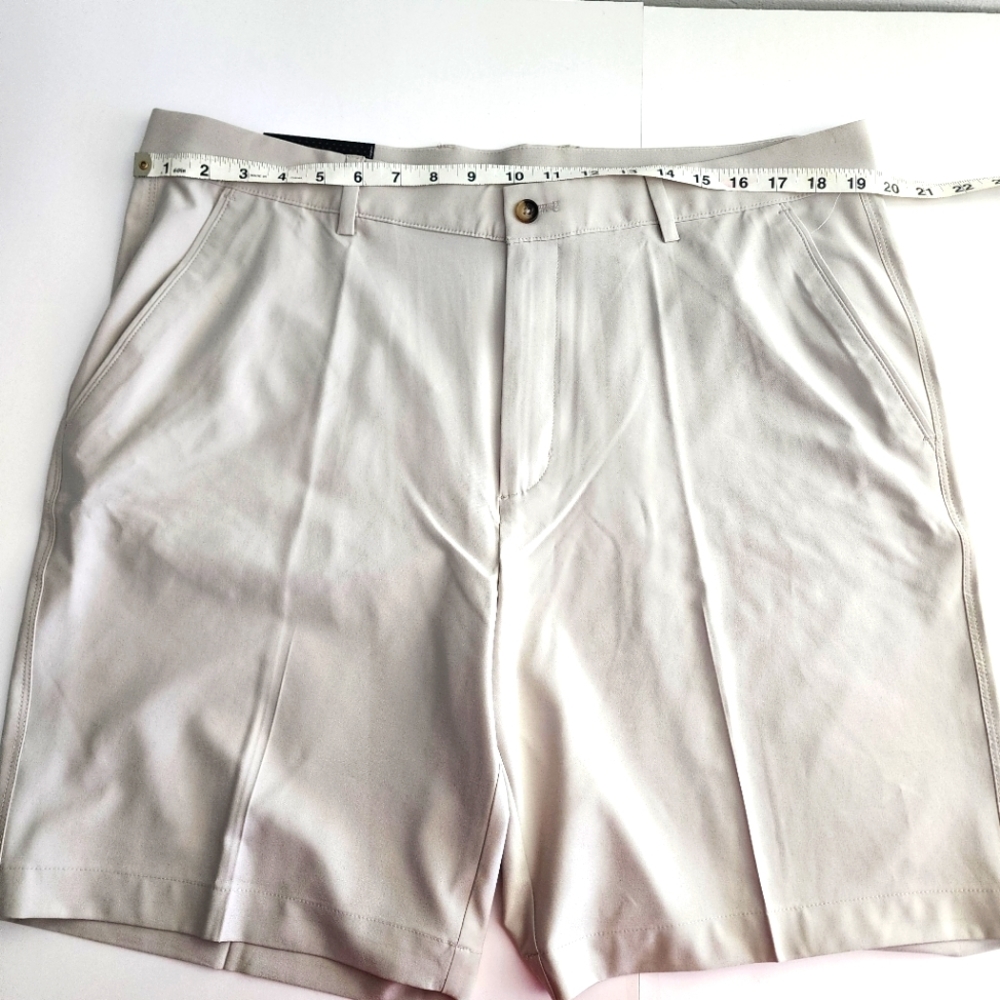Mens Greg Norman performance stretch shorts size 38